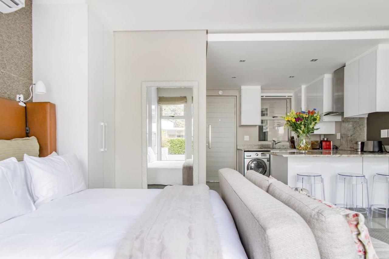 Lux Andringa Walk Apartments Стелленбос Экстерьер фото