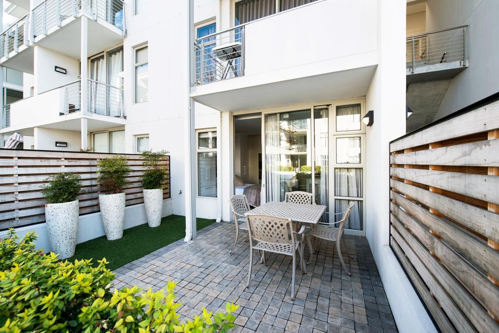 Lux Andringa Walk Apartments Стелленбос Экстерьер фото