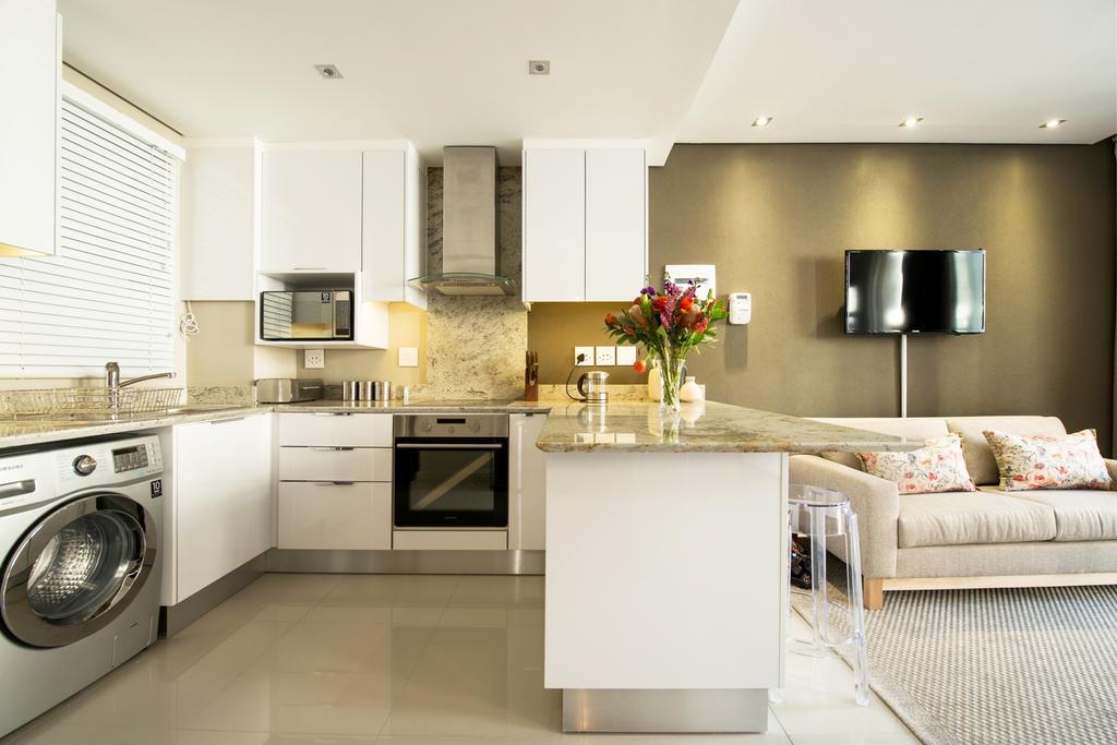 Lux Andringa Walk Apartments Стелленбос Экстерьер фото