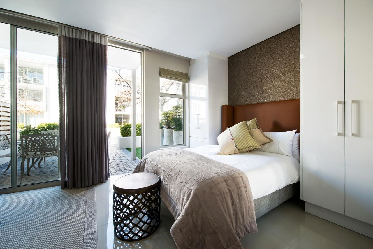 Lux Andringa Walk Apartments Стелленбос Экстерьер фото